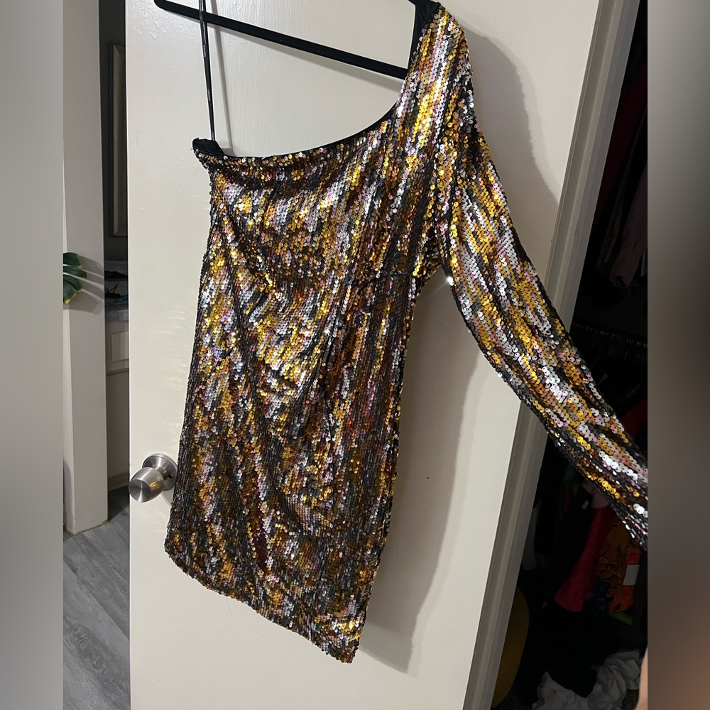 Forever 21 NEW sequen mini dress one shoulder